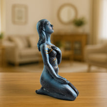 Elegant Resin Kneeling Woman Decorative Statue (1 Pc)